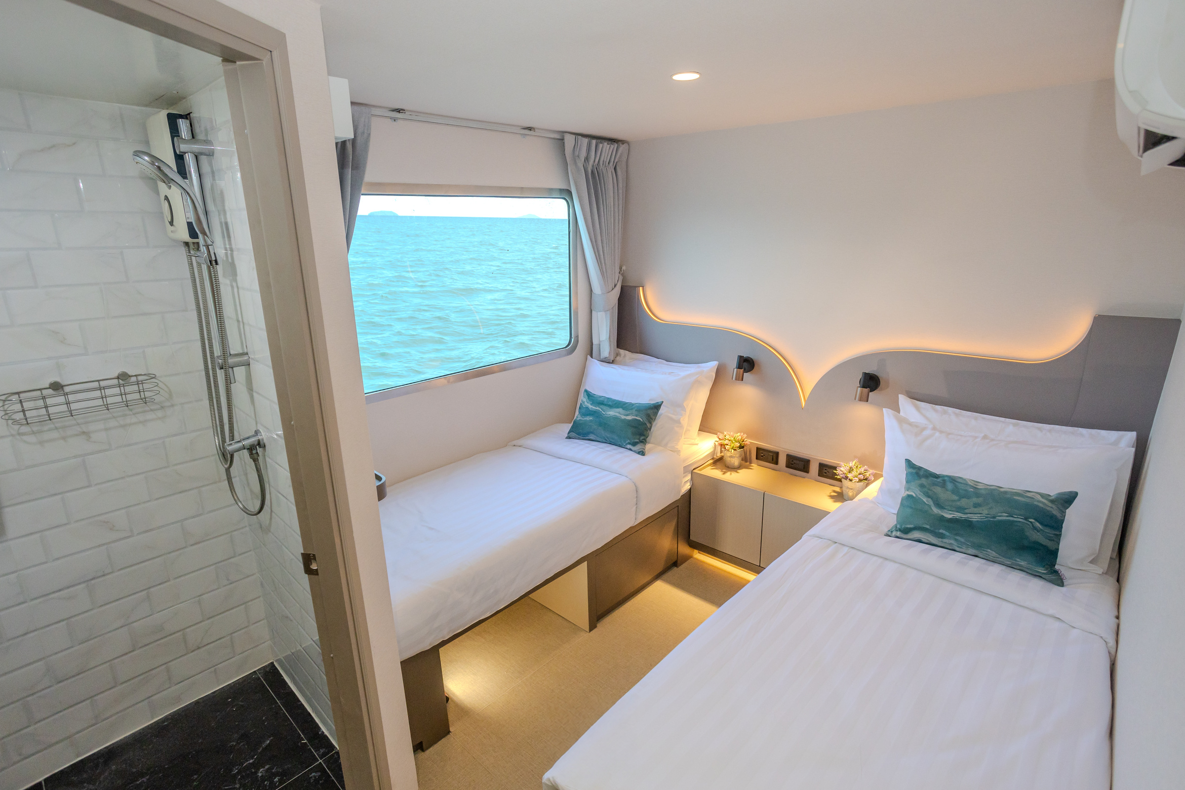 Master Cabin interior atmosphere